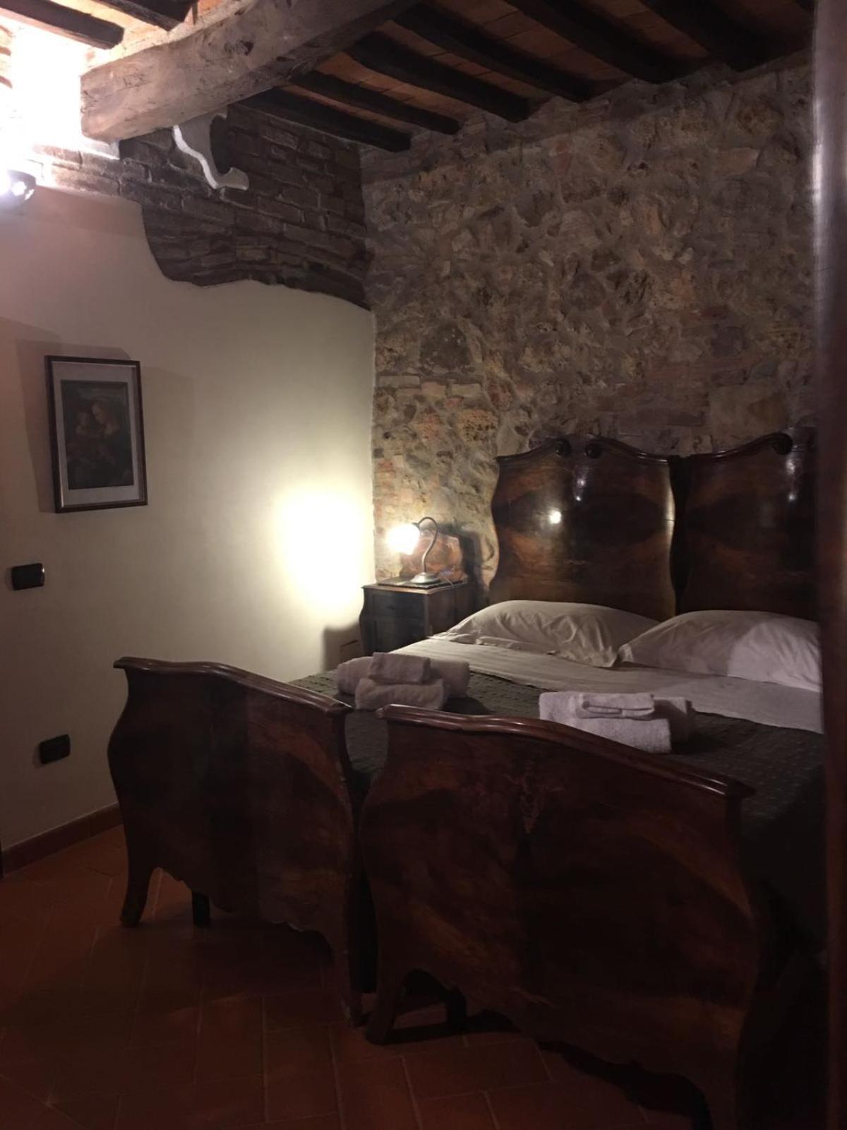 Montepescali La Divina Dimora Il Castello Degli Spiriti Magni 아파트 외부 사진