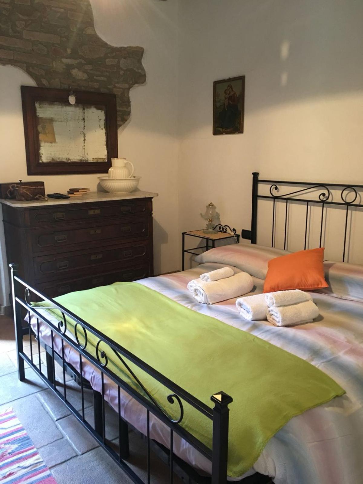Montepescali La Divina Dimora Il Castello Degli Spiriti Magni 아파트 외부 사진