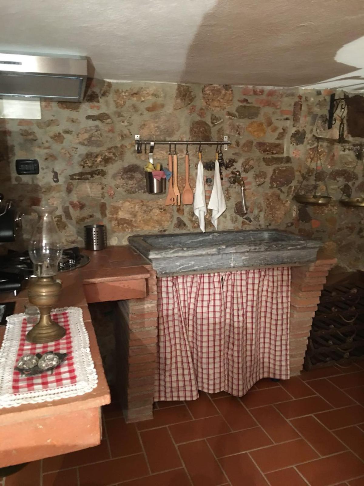 Montepescali La Divina Dimora Il Castello Degli Spiriti Magni 아파트 외부 사진