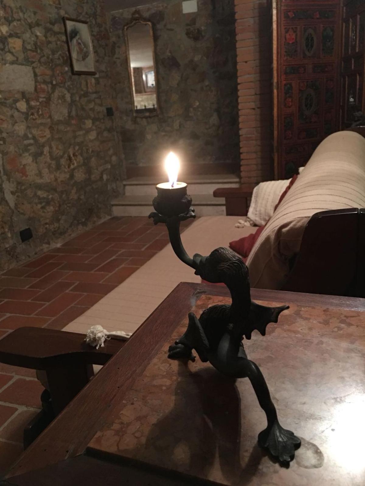 Montepescali La Divina Dimora Il Castello Degli Spiriti Magni 아파트 외부 사진